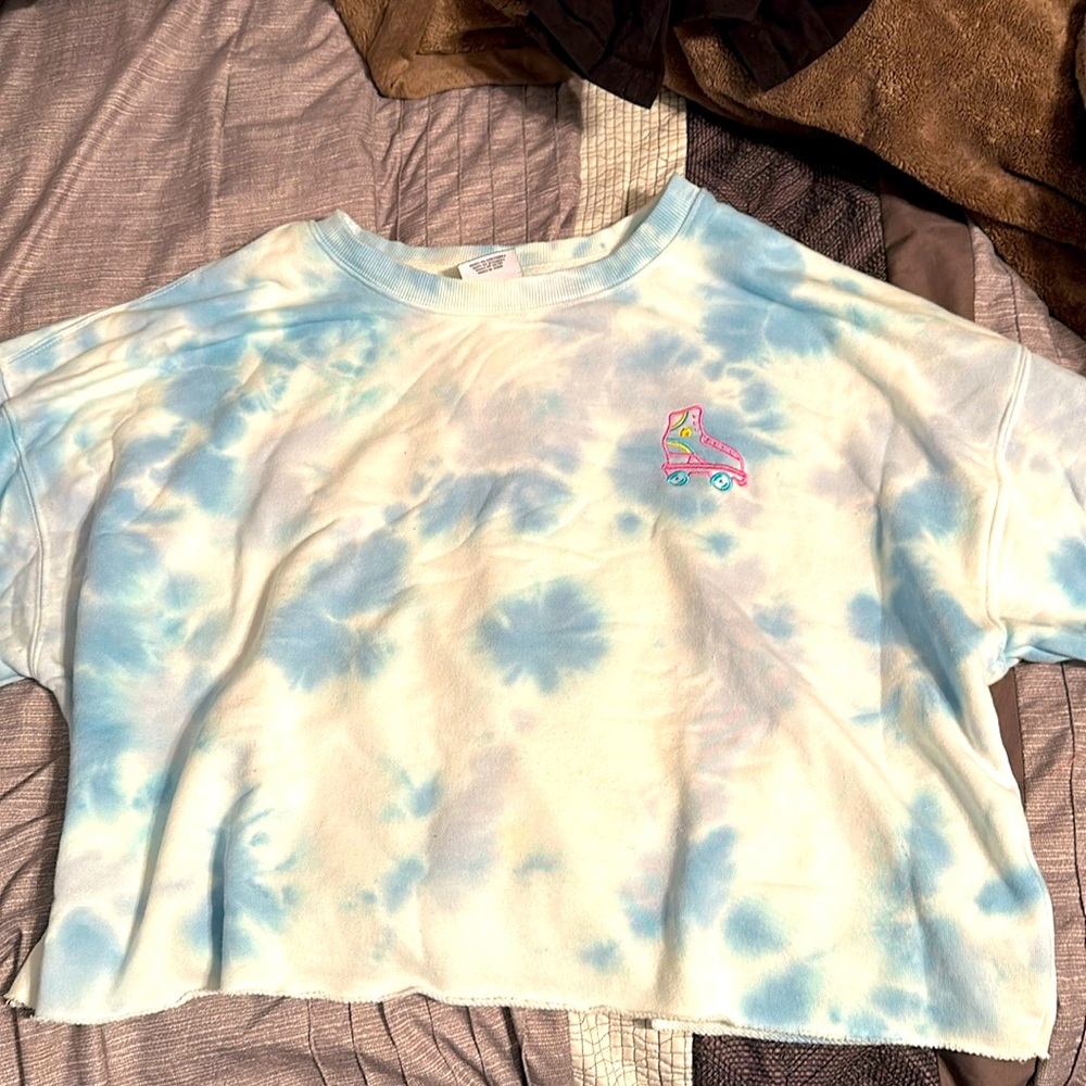 Roller skate crop top sweatshirt